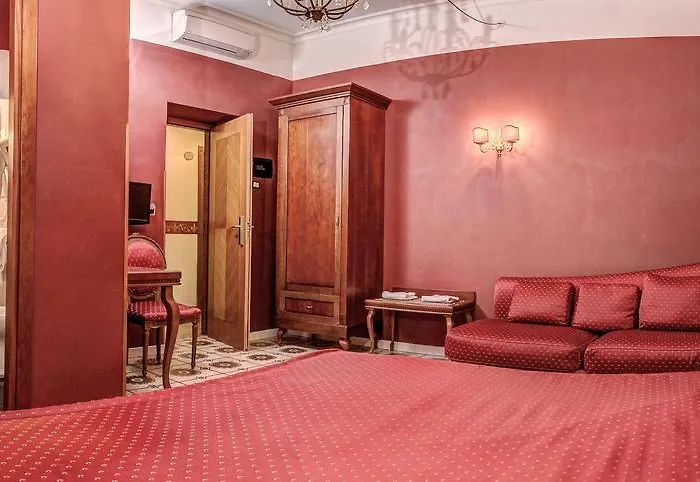 Hotel Foro Imperatori 3*